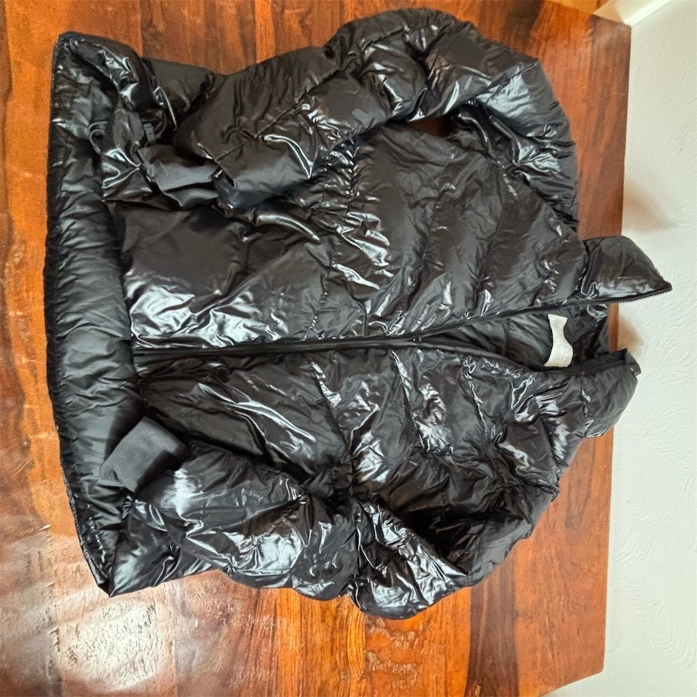 Athleta Puffer Jacket Womens XS Black Shiny Full Zip Quilted Rib Cuffs